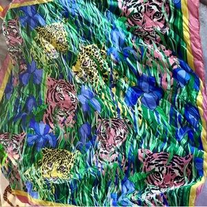 GUCCI silk leopard scarf